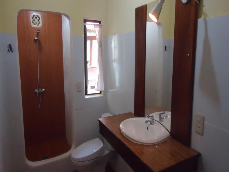 Tuk Tuk Timbul Bungalows Ngoại thất bức ảnh